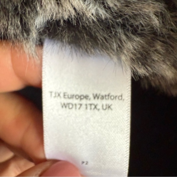 Nanette | Faux Fur Sweater Vest | Sz L - Picture 9 of 9